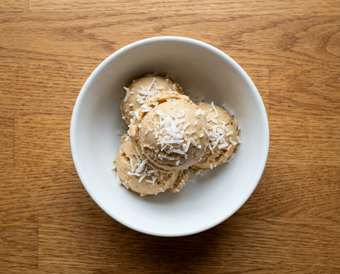 Banánová zmrzlina s ořechovým máslem